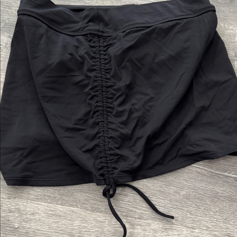 Athleta Black Swim Skirt with Adjustable Cinched Sides Size Small - Picture 4 of 7